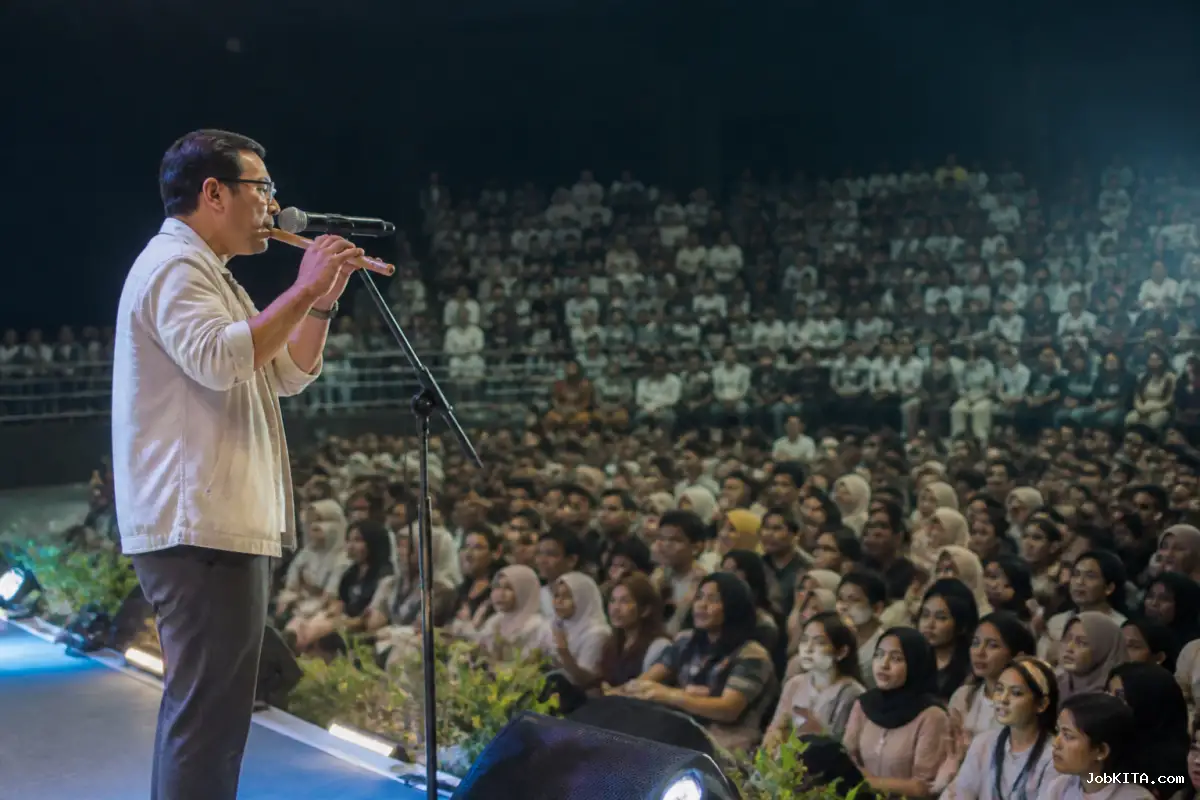 Lampung Financial Festival Dorong Anak Muda Hadapi Badai Kehidupan